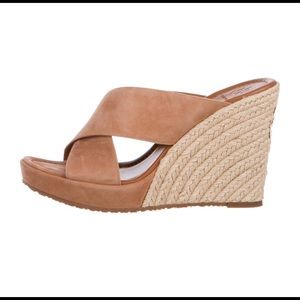 TORY BURCH SUADE SANDALS